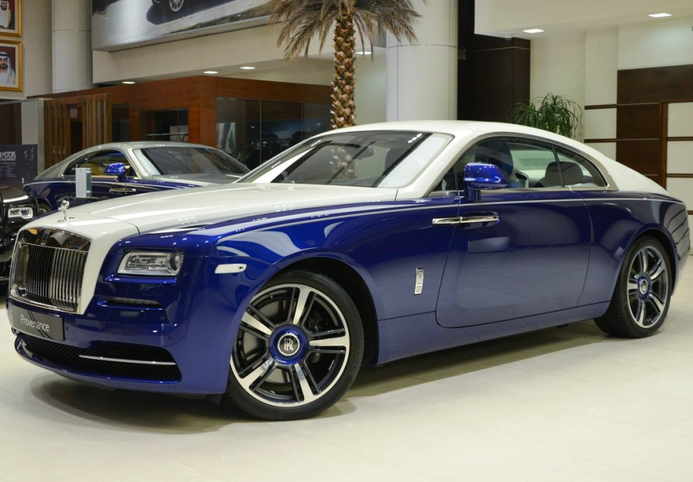 V&agrave; đ&acirc;y l&agrave; bộ &aacute;o m&agrave; nh&agrave; gi&agrave;u Việt đang hướng đến cho chiếc Rolls-Royce Wraith của m&igrave;nh