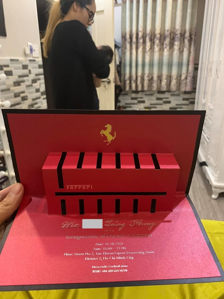 Thư mời này của một chủ xe Ferrari 488 GTB tại Sài thành Thư mời này của một chủ xe Ferrari 488 GTB tại Sài thành