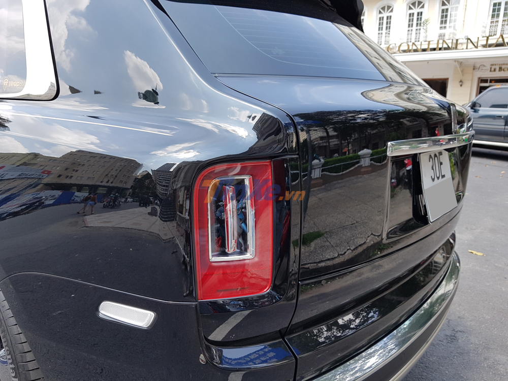 Còn đây là thiết kế đèn hậu của xe Rolls-Royce Cullinan