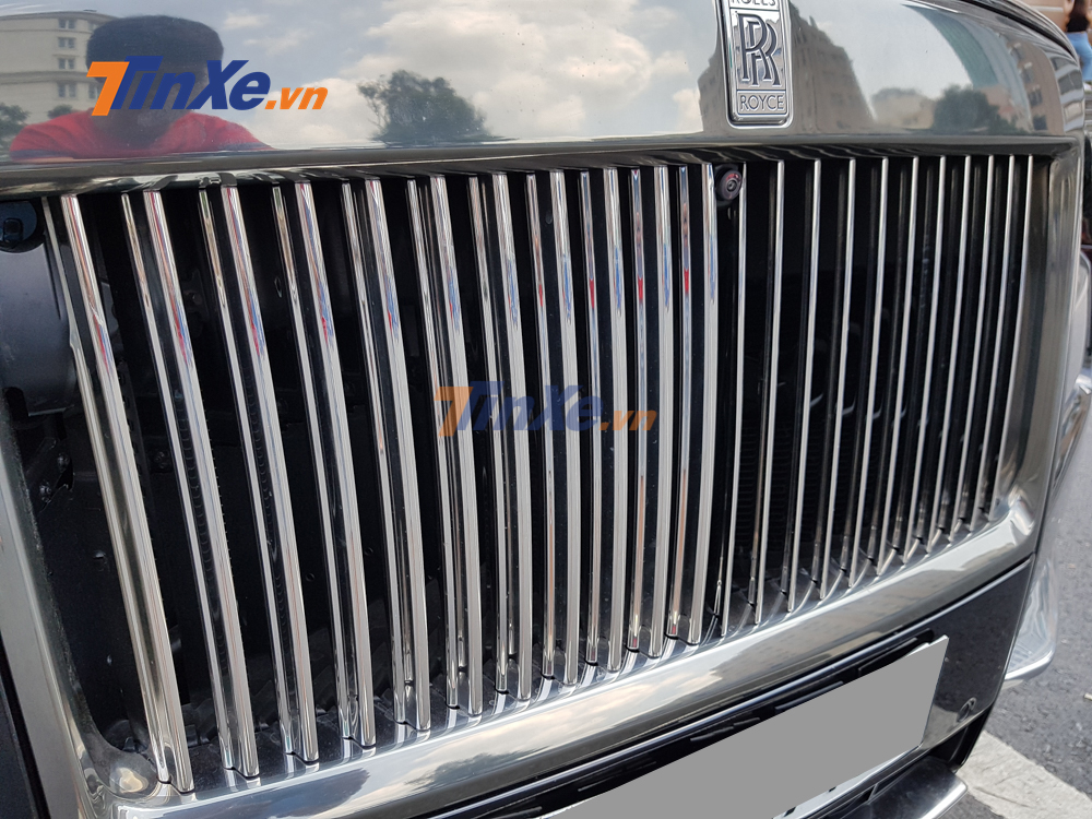 Mẫu xe này từng được chào bán chính hãng hơn 41 tỷ đồng, nhưng dạo gần đây đã hạ giá xuống còn 32,382 tỷ đồng