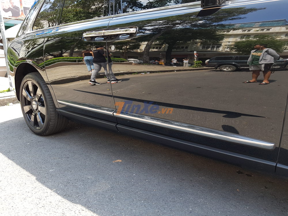Số lượng Rolls-Royce Cullinan về Việt Nam đều được nhập khẩu không chính hãng