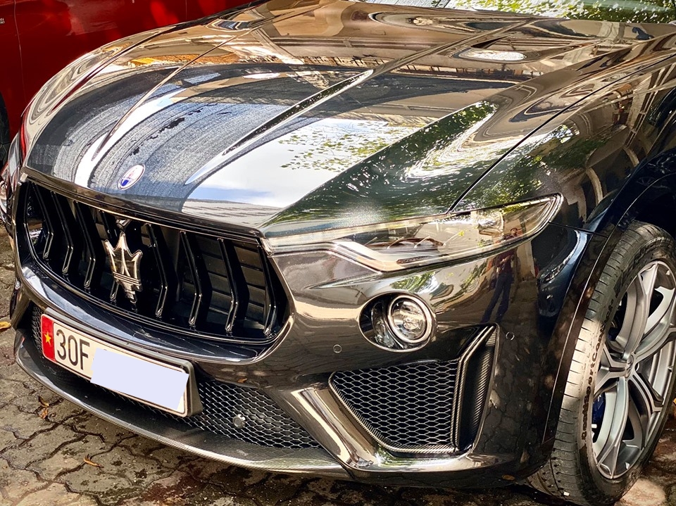 Maserati Levante Trofeo có phần đầu xe thiết kế khác biệt so với bản tiêu chuẩn và Levante S