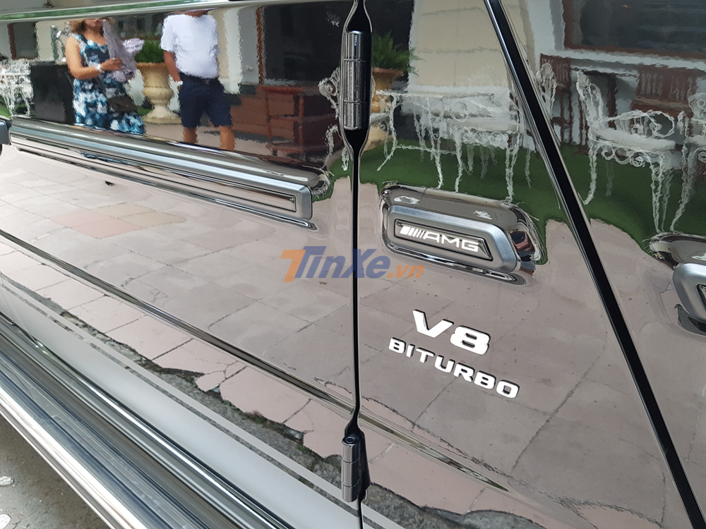Kh&aacute; đ&aacute;ng tiếc l&agrave; chiếc SUV hạng sang Mercedes-AMG G63 Edition 1 m&agrave;u đen của trưởng đo&agrave;n Car Passion vẫn sử dụng động cơ xăng V8