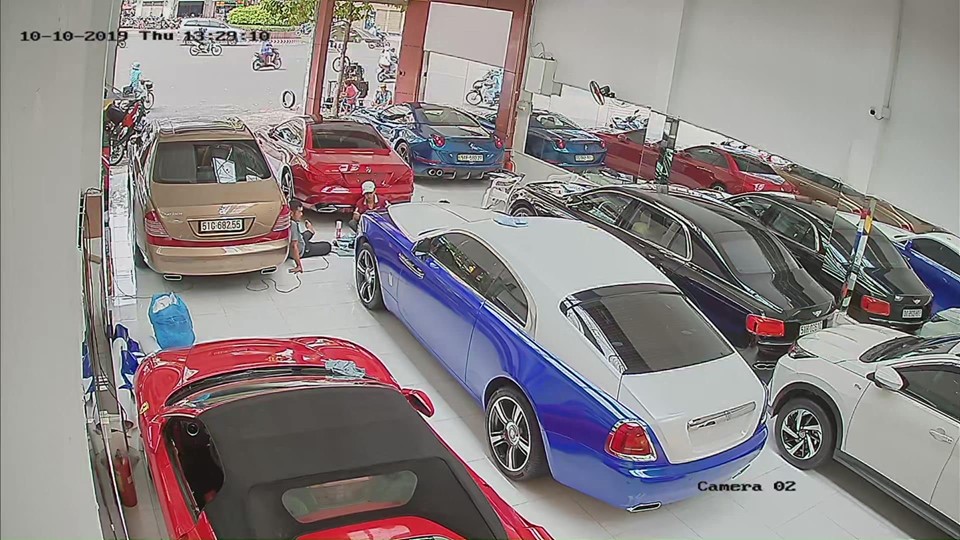 Rolls-Royce Wraith màu độc nhất Việt Nam