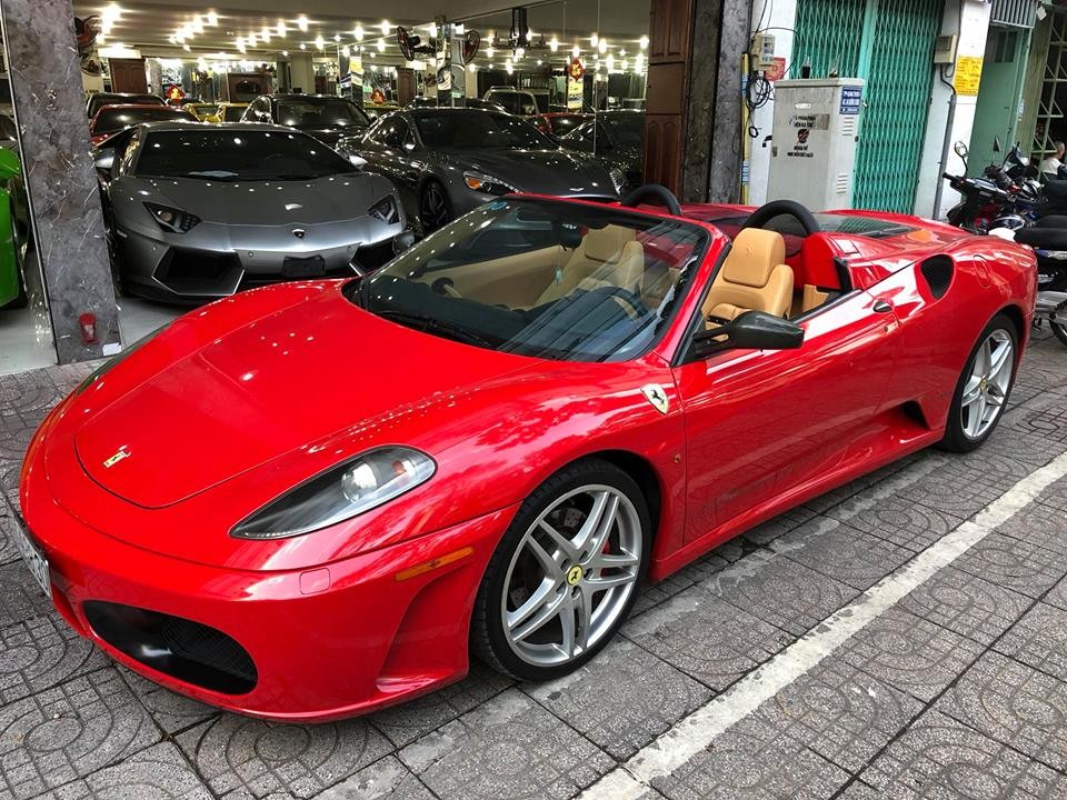 Ferrari F430 Spider ở Việt Nam có ba chiếc