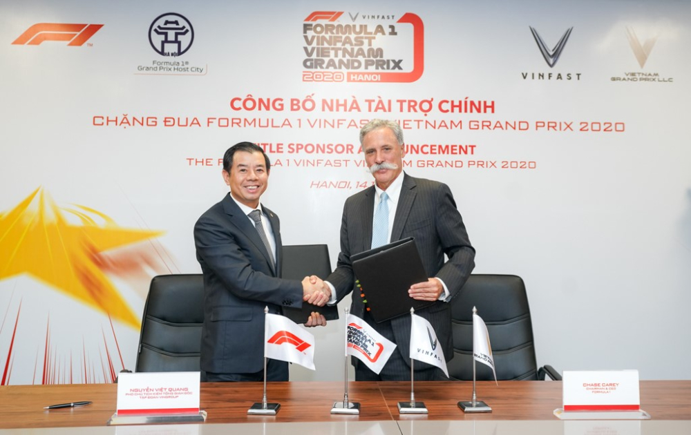 Ông Nguyễn Việt Quang – Phó Chủ tịch kiêm Tổng Giám đốc Tập đoàn Vingroup và ông Chase Carey – Chủ tịch, Tổng Giám đốc Tập đoàn Formula One Group