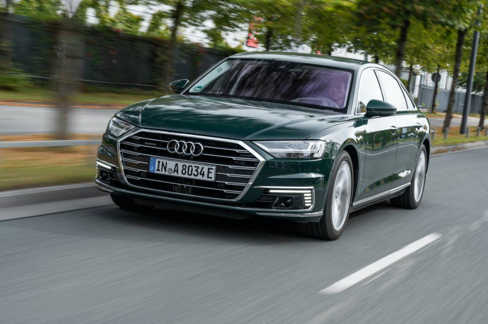 Audi A8L 60 TFSI e quattro 2020 có nhiều chi tiết mạ crôm ở ngoại thất