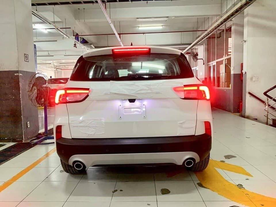 Bản cao cấp nhất của Ford Escape 2020 dự kiến có giá 1,2 tỷ đồng