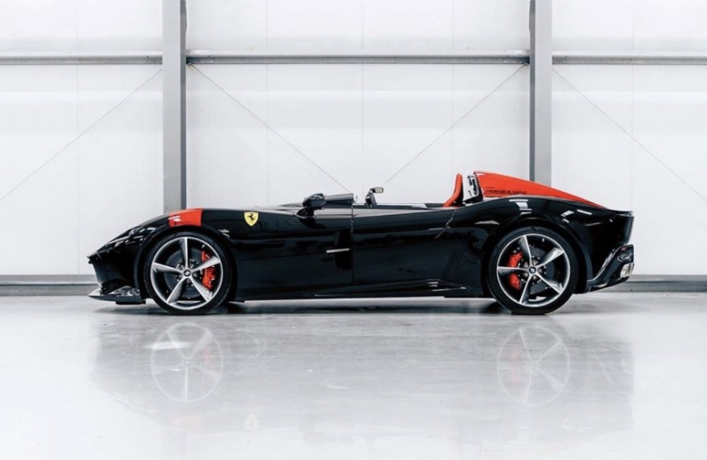 Ferrari Monza SP2 có giá gần 2 triệu đô la