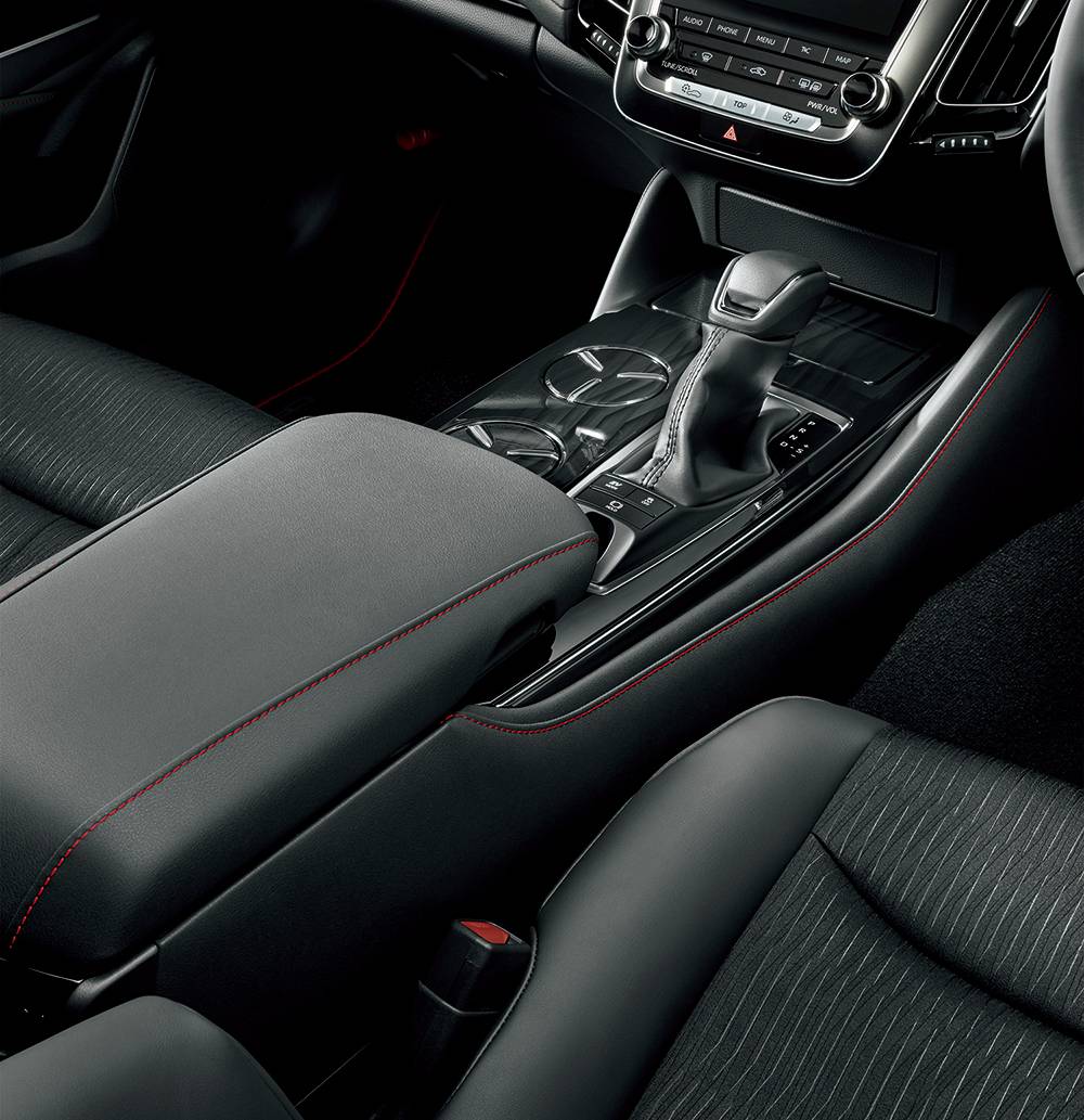 Toyota Crown Sport Style 2020 có 2 tùy chọn động cơ Toyota Crown Sport Style 2020 có 2 tùy chọn động cơ