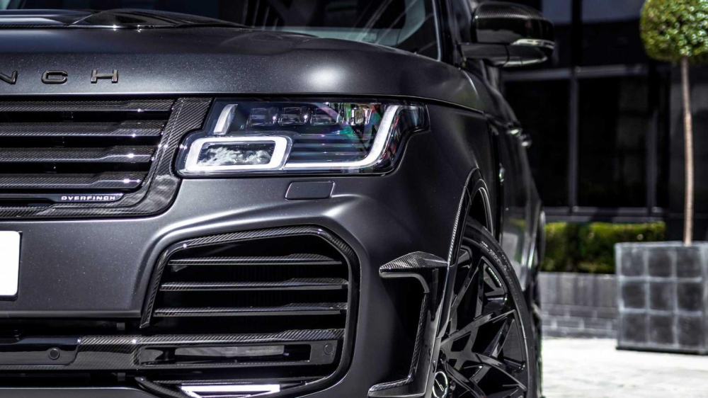 Nhiều chi tiết ngoại thất của Overfinch Velocity được l&agrave;m từ sợi carbon