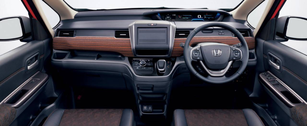 Khoang lái Honda Freed 2020