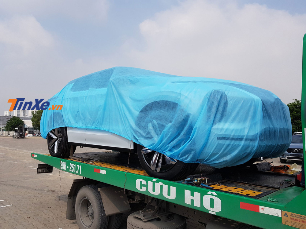 Chiếc xe concept b&iacute; ẩn của Mitsubishi được đưa đến nơi tổ chức triển l&atilde;m VMS 2019