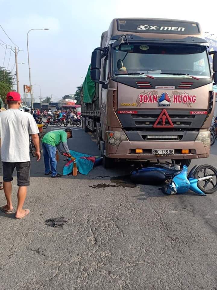 Hiện trường vụ tai nạn thương tâm