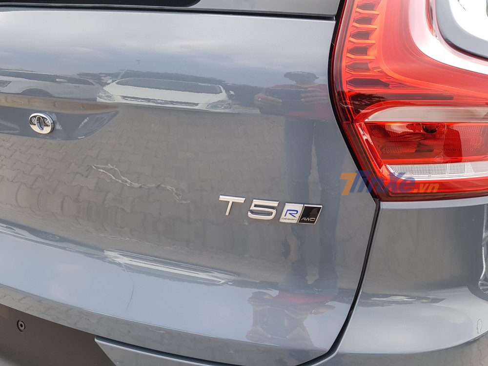 Cần nhớ rằng, 4 m&agrave;u sơn n&agrave;y chỉ c&oacute; tr&ecirc;n Volvo XC40 2020 phi&ecirc;n bản T5