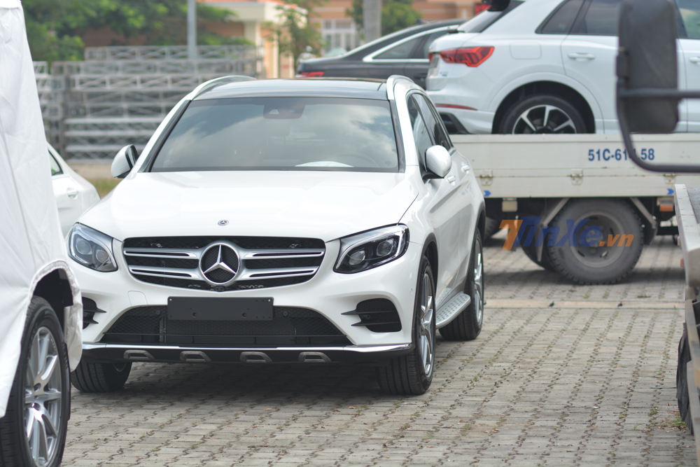 Mercedes-Benz GLC300 AMG