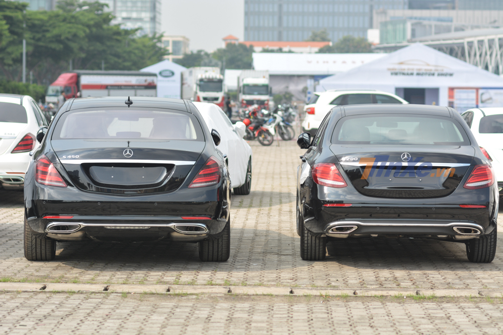 Cặp đ&ocirc;i Mercedes-Benz S450 v&agrave; Mercedes-Benz E200