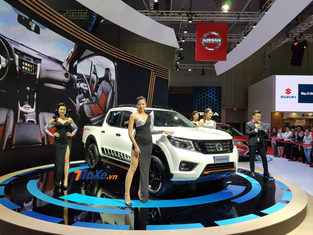 Nissan Navara Black Edition mới