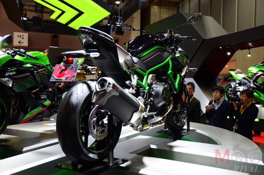 Thiết kế đuôi xe giống với mẫu Kawasaki Z900