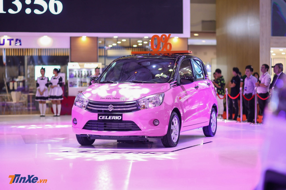 Suzuki Celerio cùng màu sơn hồng mỹ miều