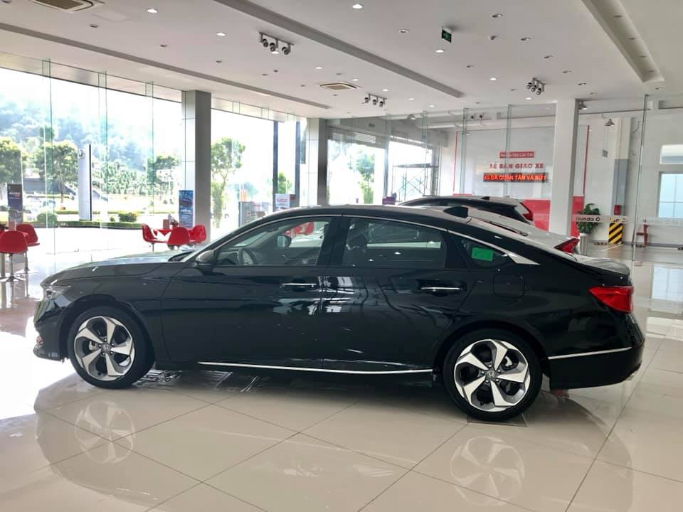 Thiết kế ngoại thất của Honda Accord 2019 c&oacute; phần thể thao, hầm hố hơn trước đ&acirc;y
