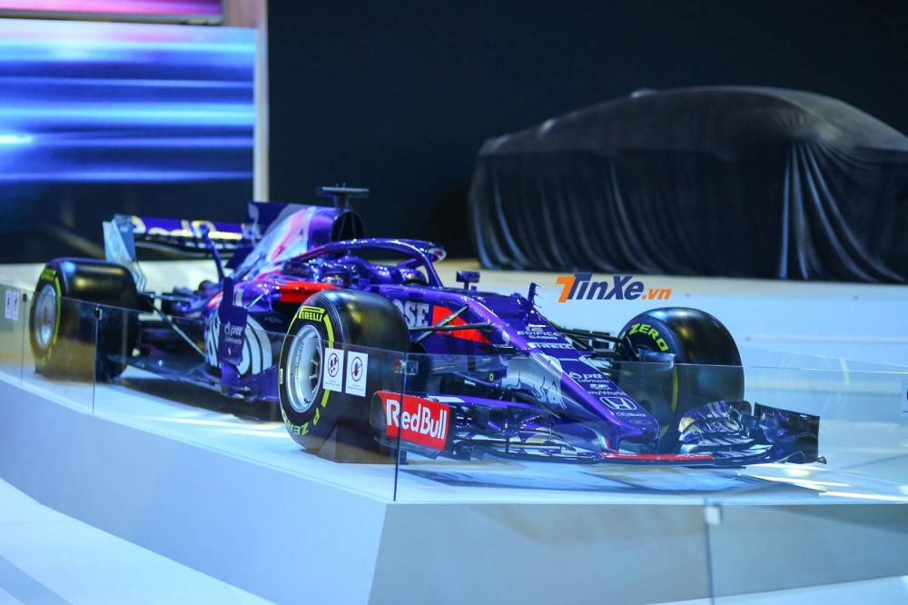Chiếc F1 thuộc đội đua Scuderia Toro Rosso