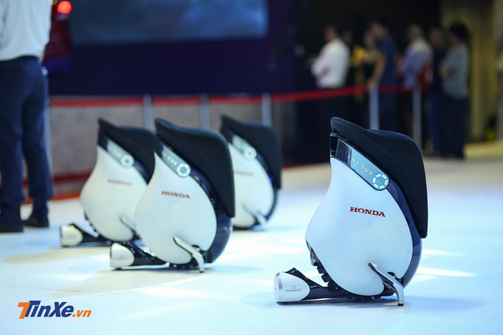 Thiết bị di chuyển c&aacute; nh&acirc;n UNI-CUB