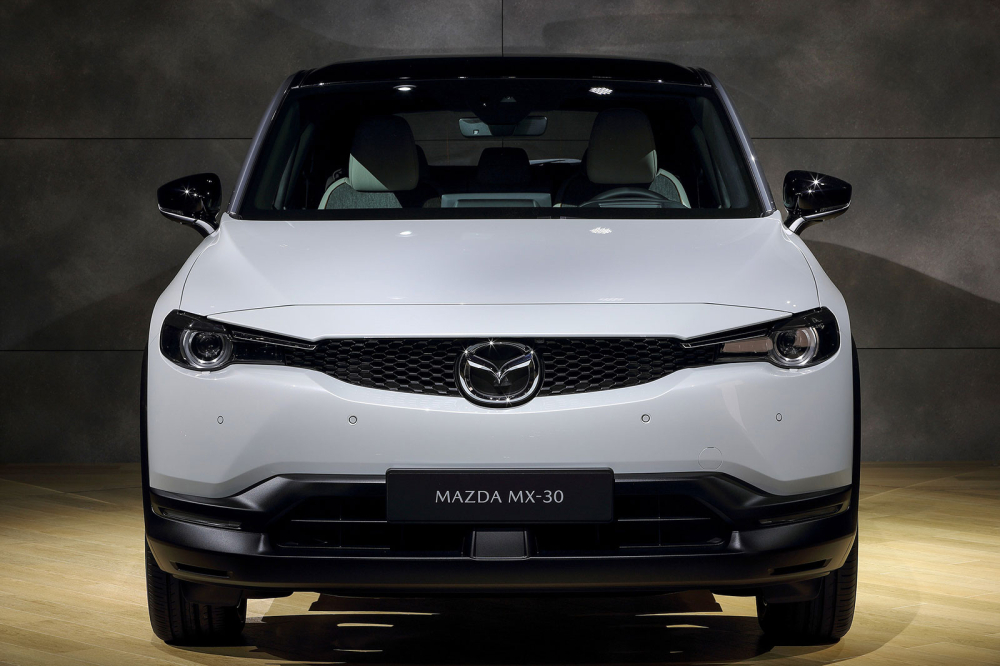 Cận cảnh thiết kế đầu xe của Mazda MX-30 2020
