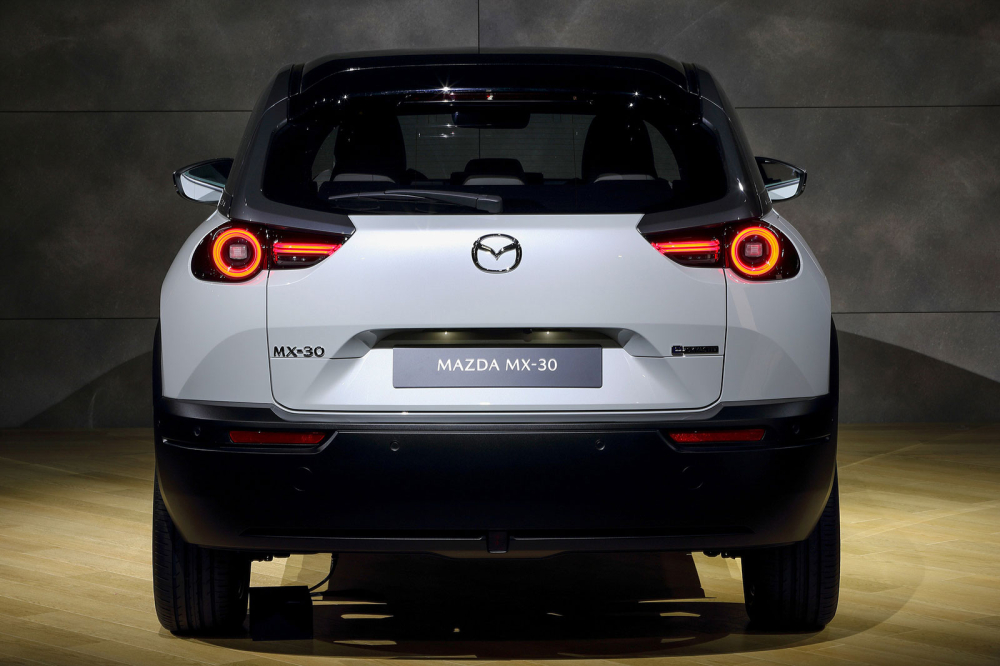 Thiết kế đuôi xe của Mazda MX-30 2020