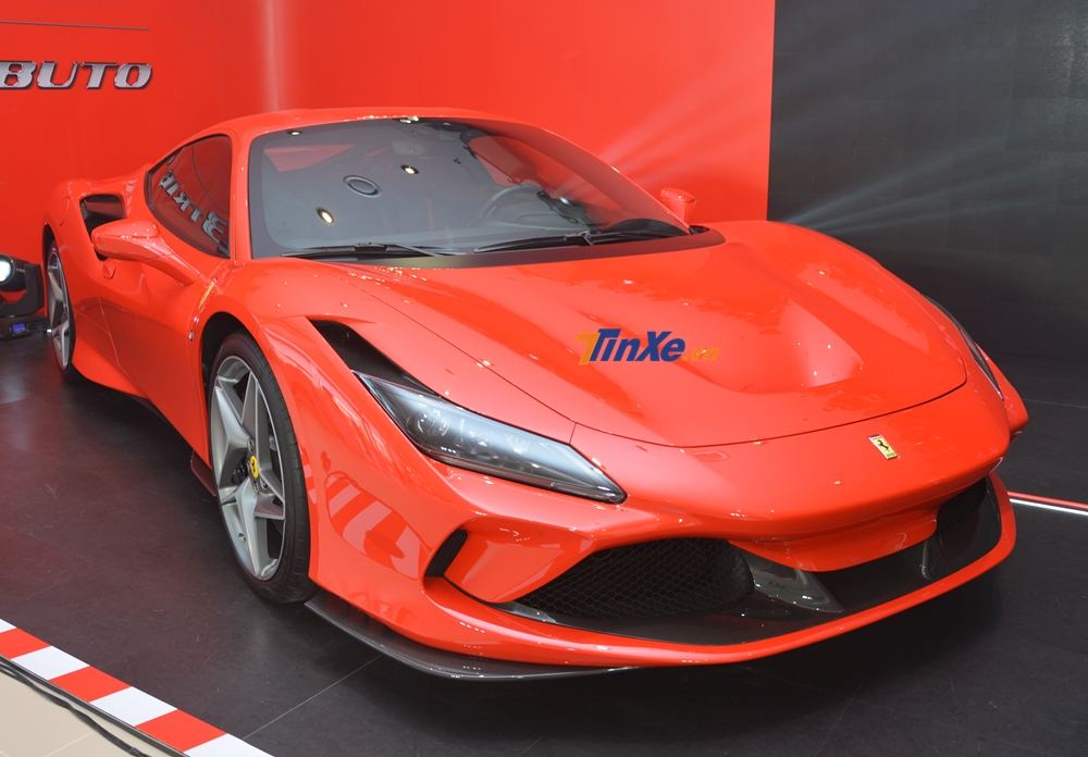 Cận cảnh siêu xe Ferrari F8 Tributo lúc còn ở Việt Nam