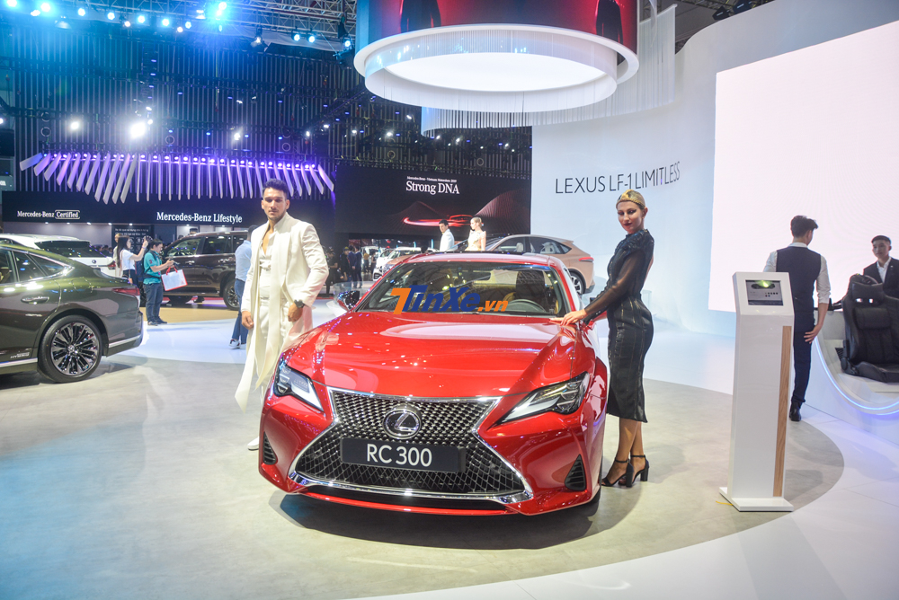 Coupe thể thao Lexus RC 300 2019 m&agrave;u đỏ rất n&oacute;ng bỏng v&agrave; bắt mắt