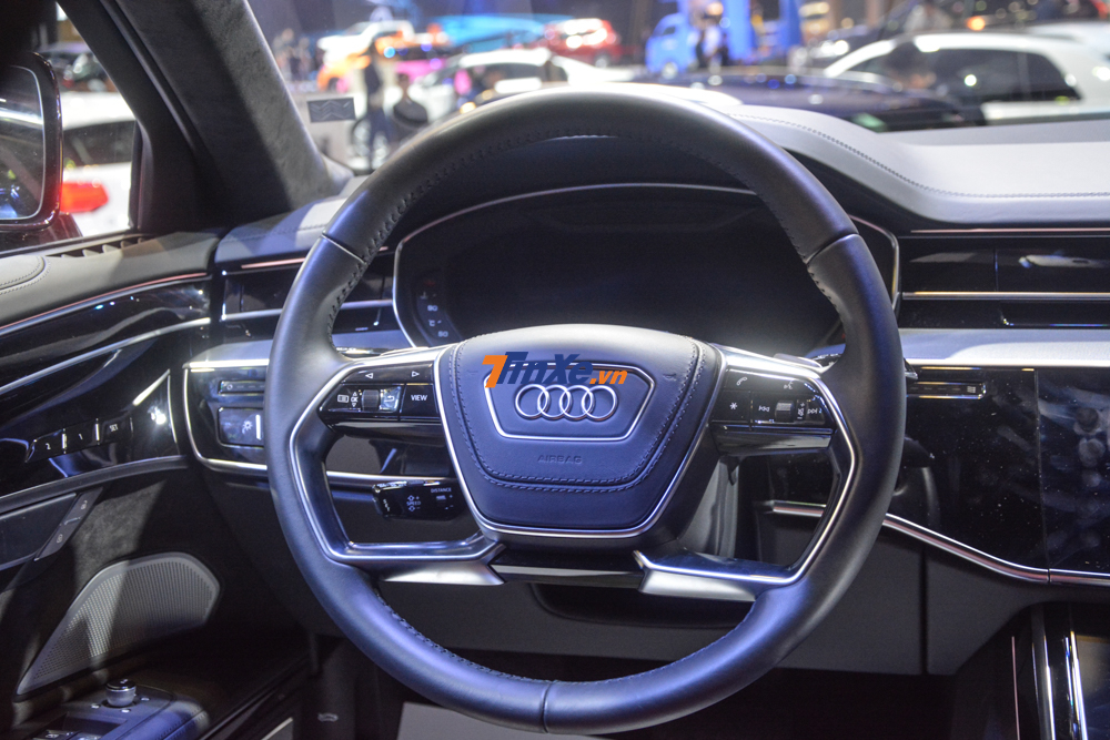 Sedan hạng sang Audi A8L thế hệ mới sử dụng động cơ V6, tăng &aacute;p, dung t&iacute;ch 3.0 l&iacute;t, sản sinh c&ocirc;ng suất tối đa 340 m&atilde; lực v&agrave; m&ocirc;-men xoắn cực đại 500 Nm