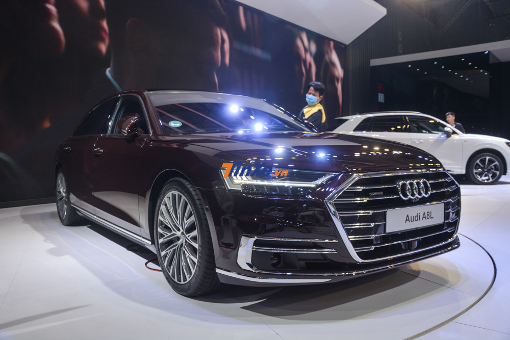 Audi A8L thế hệ mới tại triển l&atilde;m VMS 2019