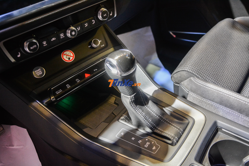 Động cơ của Audi Q3 thế hệ mới sẽ kết hợp c&ugrave;ng với hộp số tự động ly hợp k&eacute;p 7 cấp v&agrave; hệ dẫn động 4 b&aacute;nh to&agrave;n thời gian Quattro