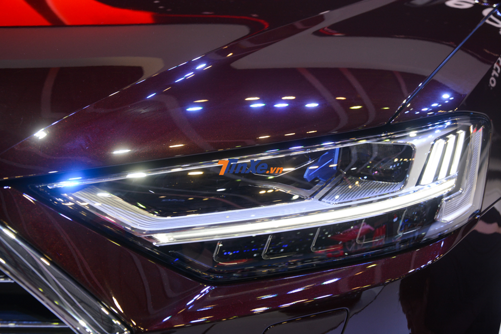 Điểm nhấn của mẫu sedan Audi A8L thế hệ mới ch&iacute;nh l&agrave; đ&egrave;n pha Matrix LED