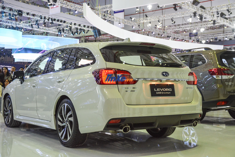 Đuôi xe Subaru Levorg
