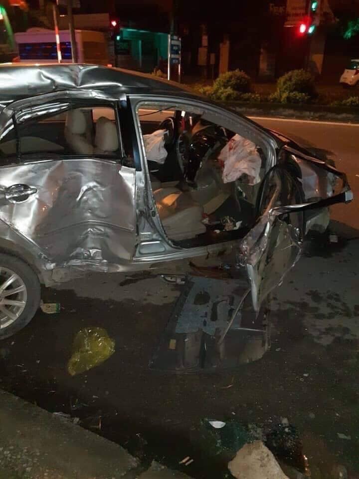 Túi khí bên trong chiếc Toyota Vios bung ra