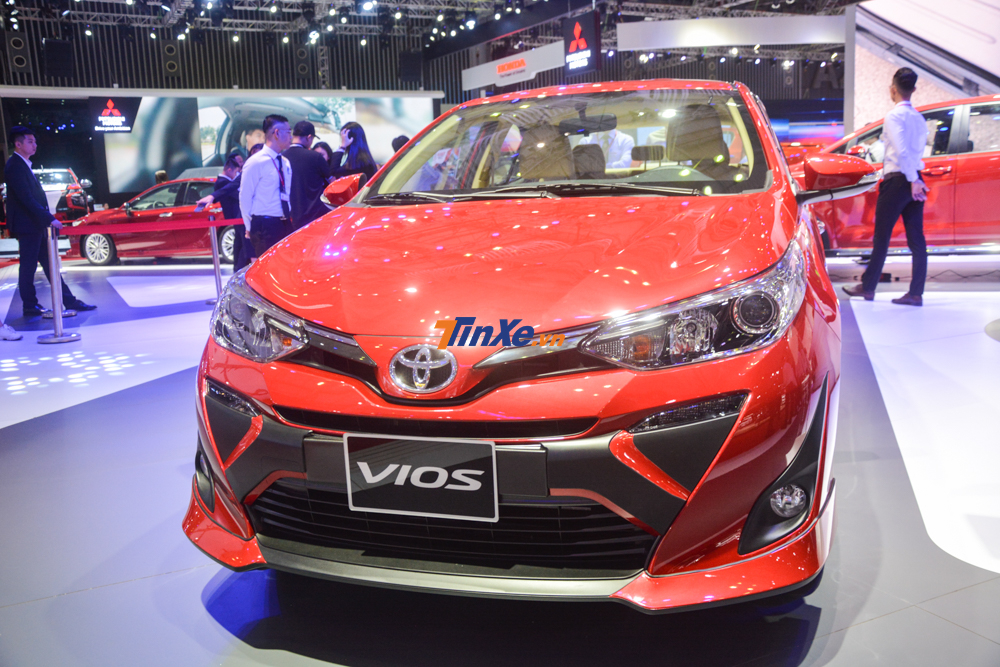 Chiếc Toyota Vios này là phiên bản G cao cấp nhất lắp ráp tại Việt Nam và trang bị thêm bộ body kit thể thao