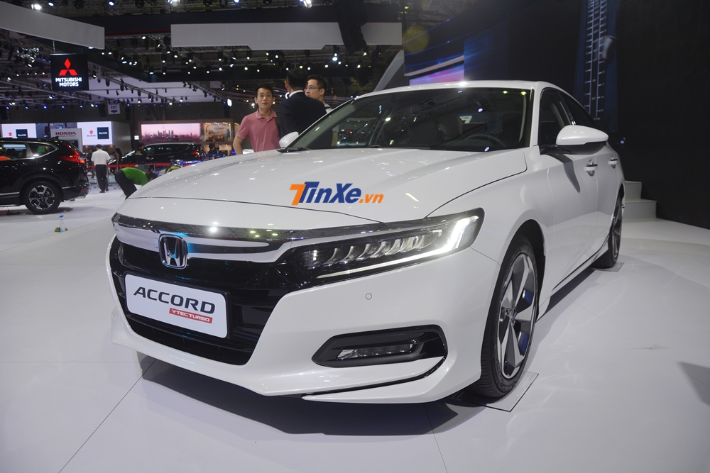 Honda Accord ho&agrave;n to&agrave;n mới lần đầu ra mắt tại Việt Nam