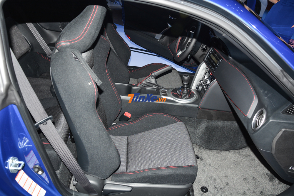 L&agrave; mẫu xe thể thao n&ecirc;n Subaru BRZ 2.0 2019 c&oacute; phần ghế ngồi &ocirc;m s&aacute;t người