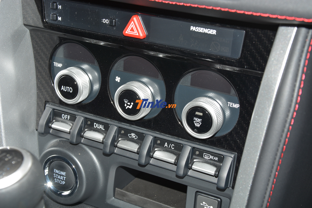 C&aacute;c t&iacute;nh năng an to&agrave;n c&oacute; tr&ecirc;n Subaru BRZ 2.0 2019 bao gồm chống b&oacute; cứng phanh ABS, ph&acirc;n bổ lực phanh điện tử