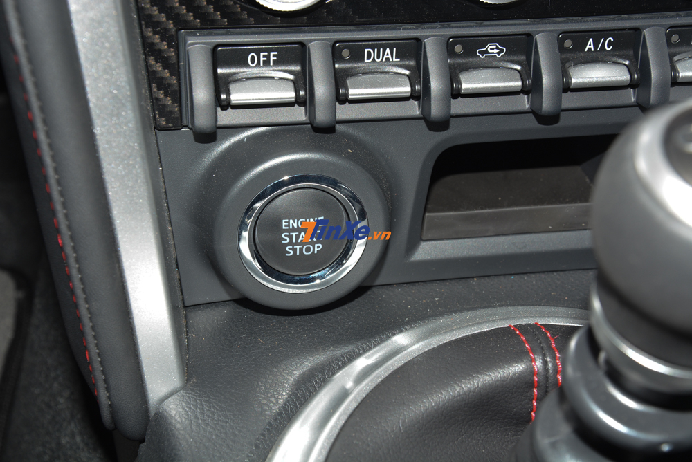 Mẫu xe thể thao Subaru BRZ 2.0 2019 trưng b&agrave;y tại triển l&atilde;m VMS 2019 được trang bị động cơ xăng boxer 4 xi-lanh, dung t&iacute;ch 2.0 l&iacute;t
