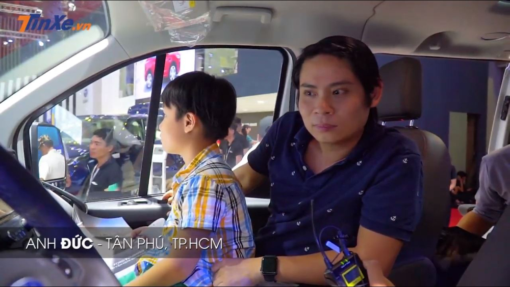 Anh Đức cho biết lý do anh quan tâm đến Ford Tourneo đầu tiên là đến từ thương hiệu, sau đó mới đến nhu cầu