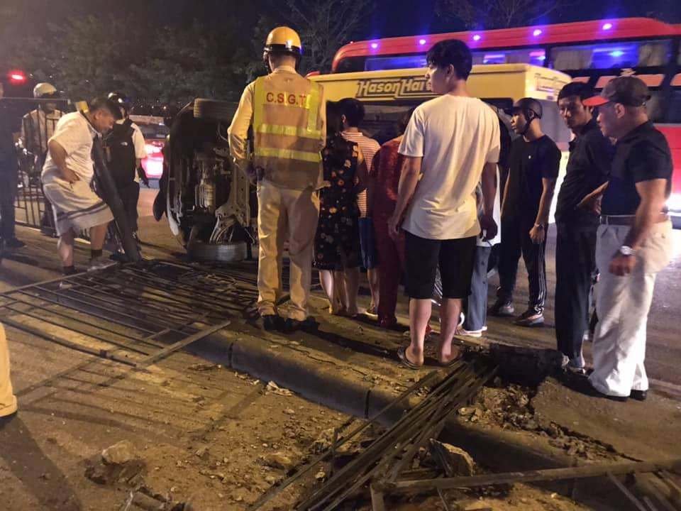 Lực lượng chức năng có mặt tại hiện trường vụ tai nạn
