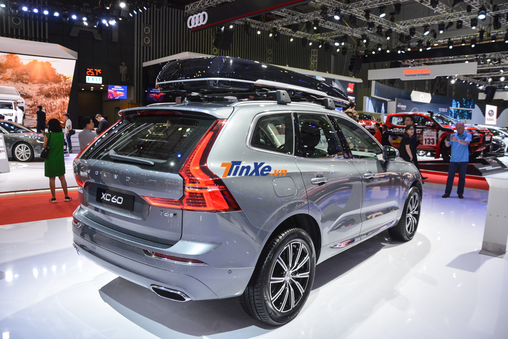Volvo XC60 2019 trang bị động cơ I4, tăng &aacute;p, dung t&iacute;ch 2.0 l&iacute;t, sản sinh c&ocirc;ng suất 320 m&atilde; lực