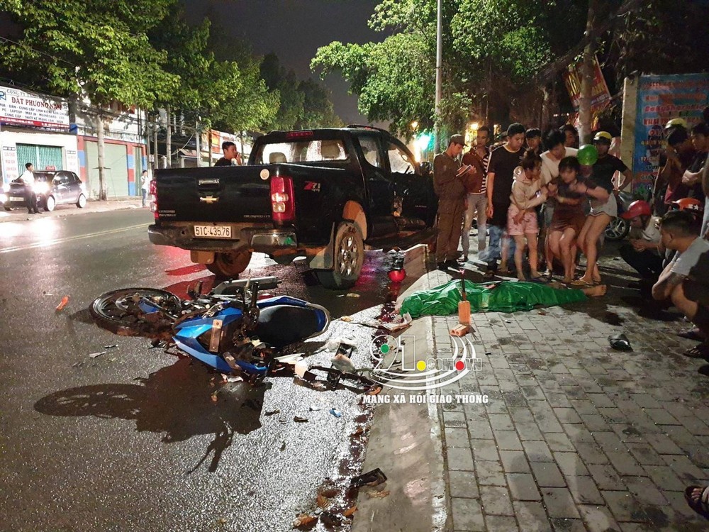 Hiện trường vụ tai nạn nghi&ecirc;m trọng
