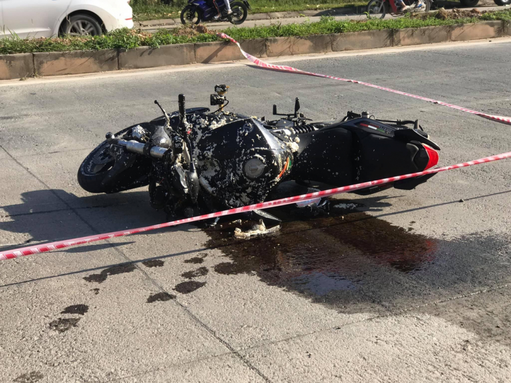 Chiếc xe ph&acirc;n khối lớn của h&atilde;ng Benelli mang t&ecirc;n BN600i hư hỏng sau vụ tai nạn