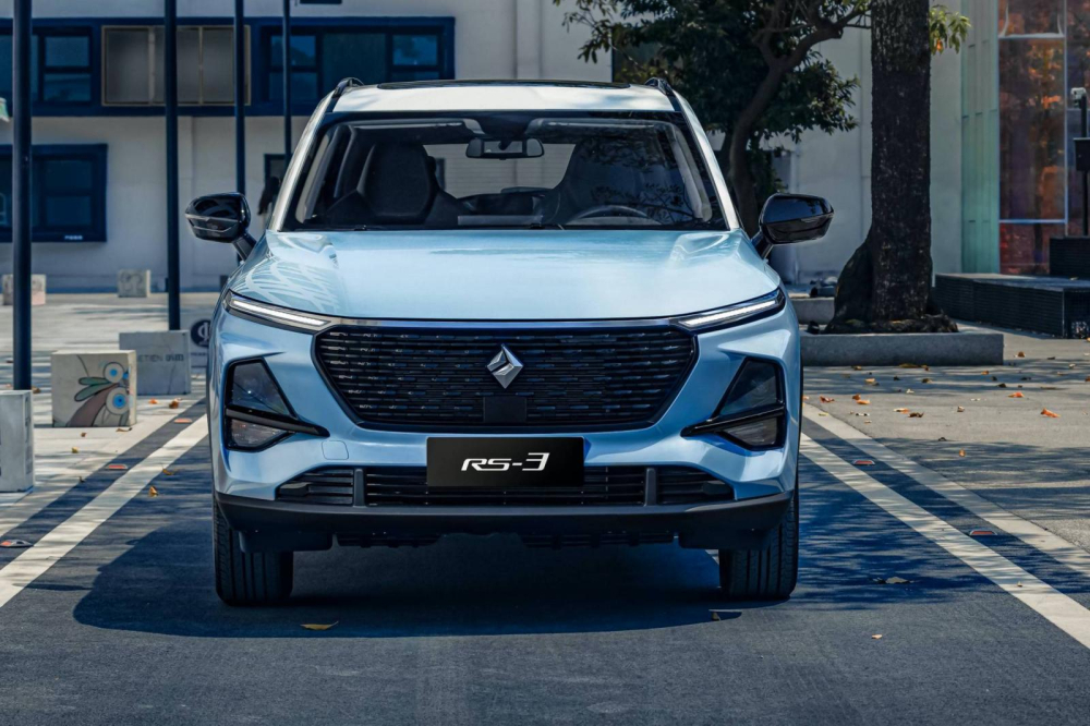 Cận cảnh thiết kế đầu xe của Baojun RS-3