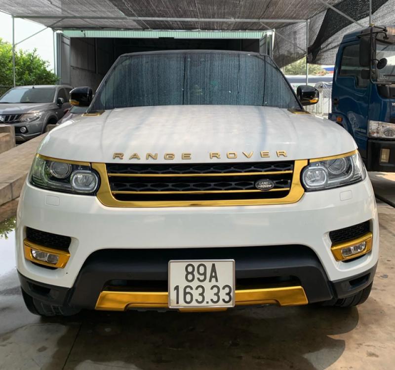 Người rao bán cho biết, chiếc SUV hạng sang Range Rover Sport này từng được mua với giá 6,4 tỷ đồng vào tháng 5 năm 2018. Đáng chú ý là người đứng tên sở hữu chiếc Range Rover Sport không phải là Huấn Người rao bán cho biết, chiếc SUV hạng sang Range Rover Sport này từng được mua với giá 6,4 tỷ đồng vào tháng 5 năm 2018. Đáng chú ý là người đứng tên sở hữu chiếc Range Rover Sport không phải là Huấn hoa hồng.