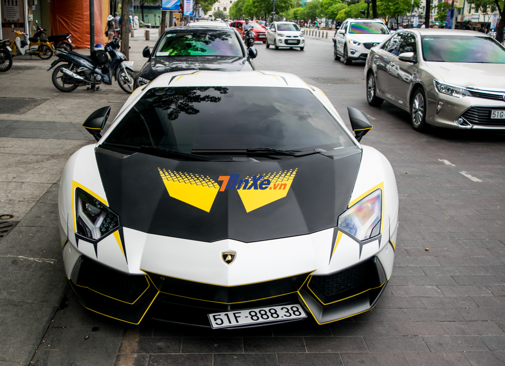 si&ecirc;u xe Lamborghini Aventador LP700-4 ch&iacute;nh h&atilde;ng đầu ti&ecirc;n về Việt Nam đ&atilde; quay trở lại Th&agrave;nh phố mang t&ecirc;n B&aacute;c